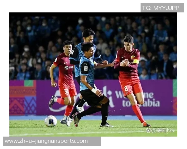 顶级球星巅峰对决精彩瞬间全程解析激情足球技艺震撼呈现